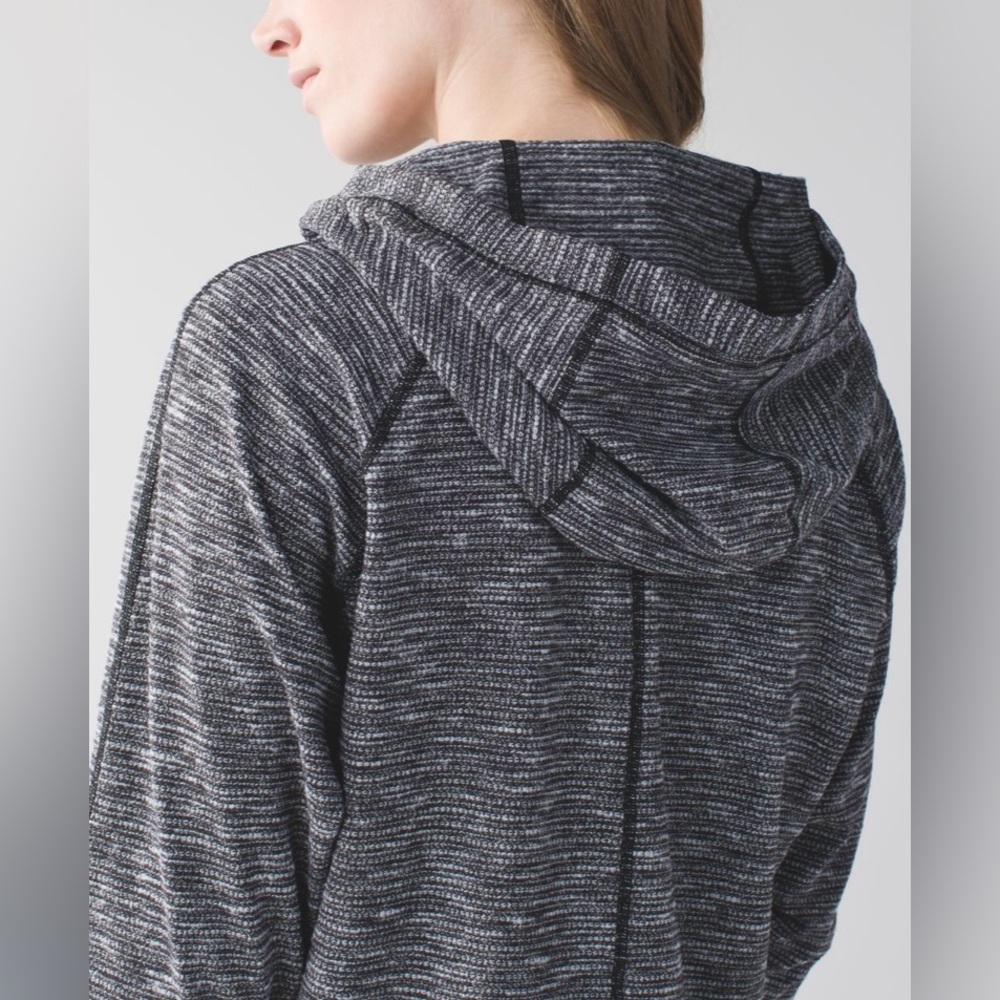 Lululemon Healthy Heart Pullover II size 12 - Picture 6 of 14